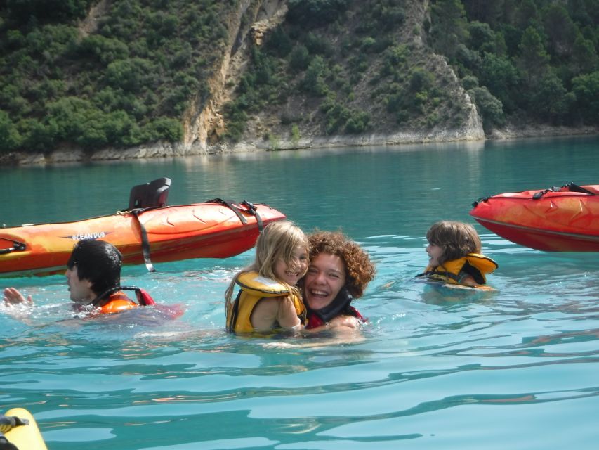Ainsa: 3-Hour Guided Kayaking Tour on Lake Mediano