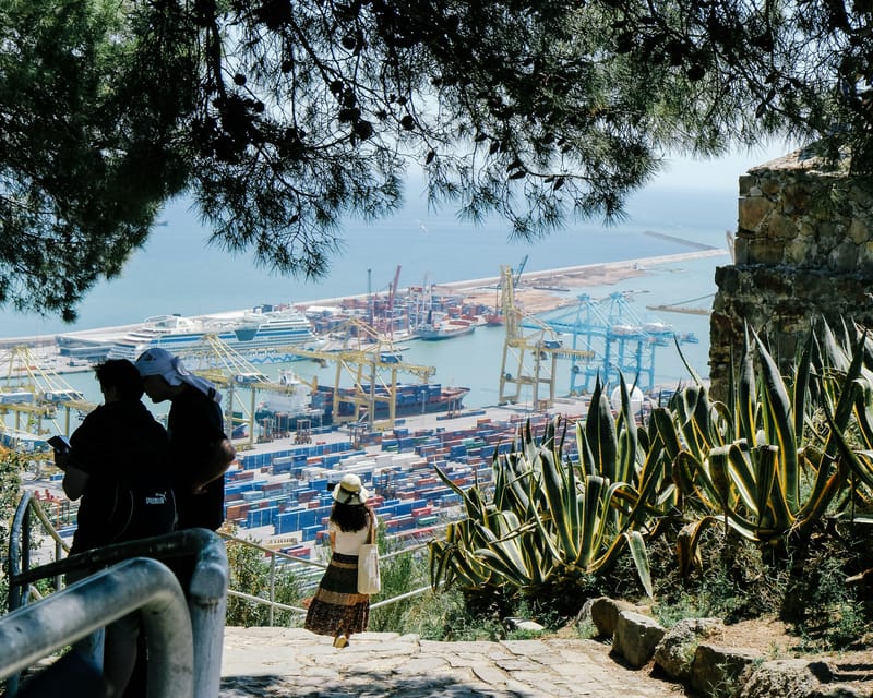 Barcelona by Air and Sea: Montjuic, Cable Car, Beach and Catamaran.