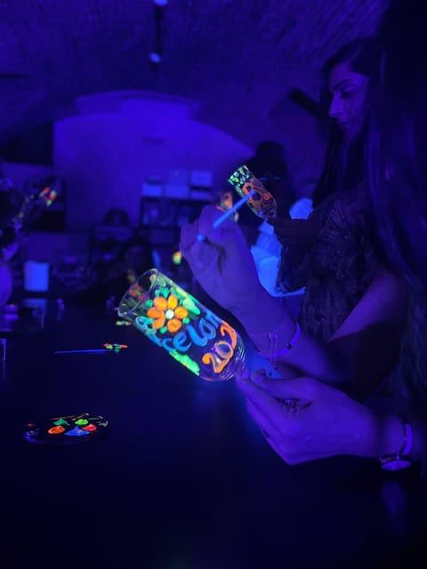Barcelona: Cocktail Class Workshop – Make Shake Cook & Paint