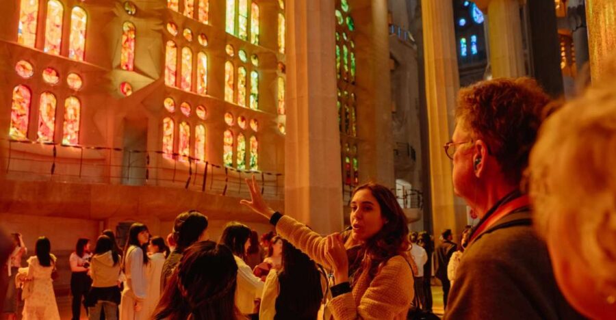 Barcelona: Sagrada Familia Skip-the-Line Guided Tour - Tour Overview