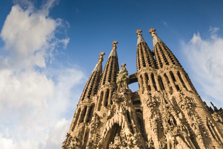 Barcelona: Sagrada Familia Skip The Line Insider Guided Tour