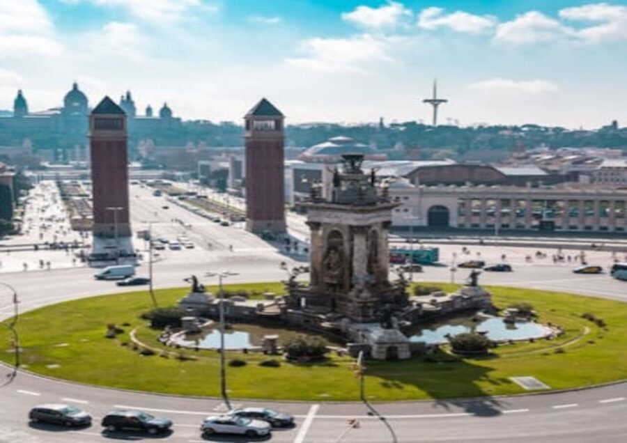 Barcelona Tour: Walking 2 Hours