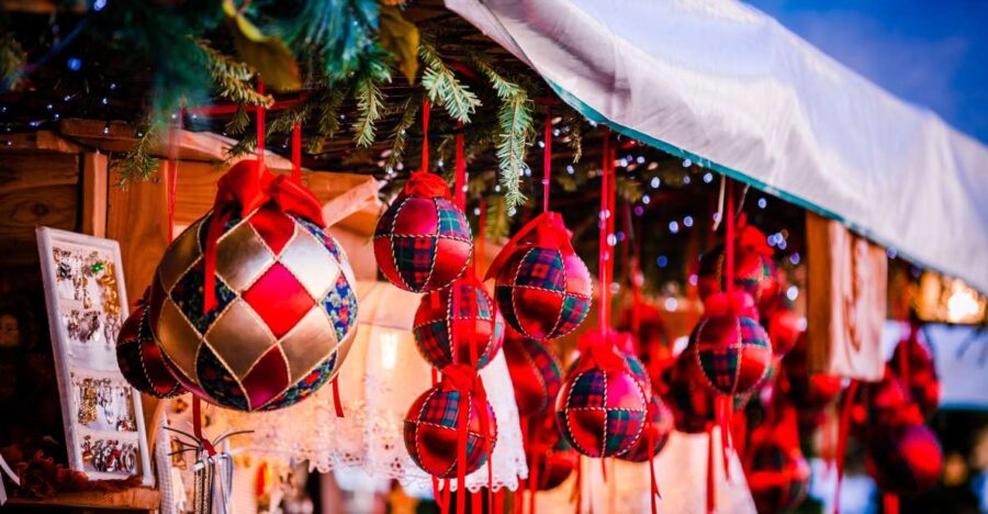 Bologna: 2-Hour Private Locals Christmas