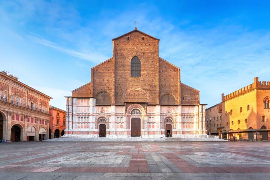 Bologna in 1 Day: Walking Tour With Digital Guide