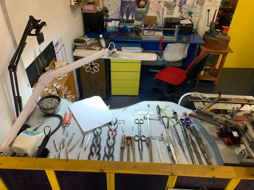Dorgali: Visit a Goldsmith’s Lab of the Sardinian Filigree