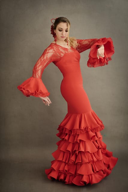 Dress and Feel Like a Real Flamenca