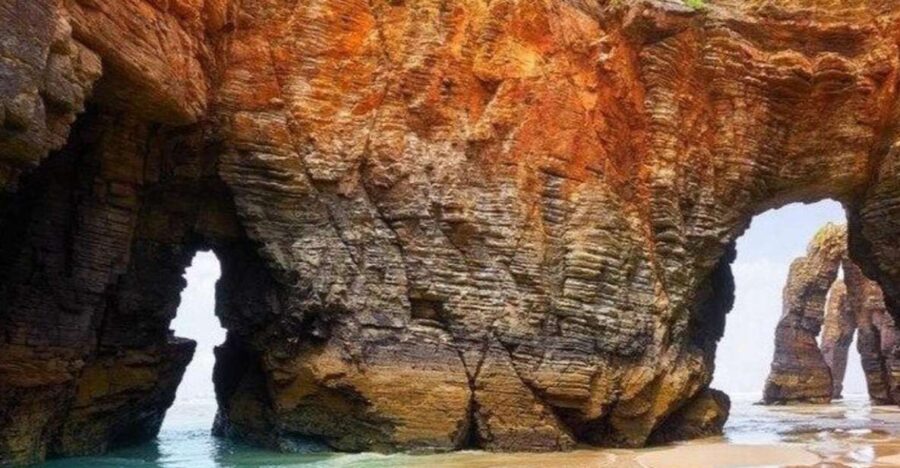 ✅From A Coruna: Guided Day Trip to Lugo & As Catedrais Beach