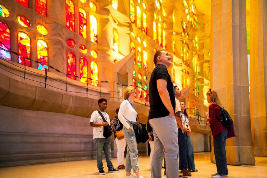 Gaudis Sagrada Familia Priority Access Guided Tour