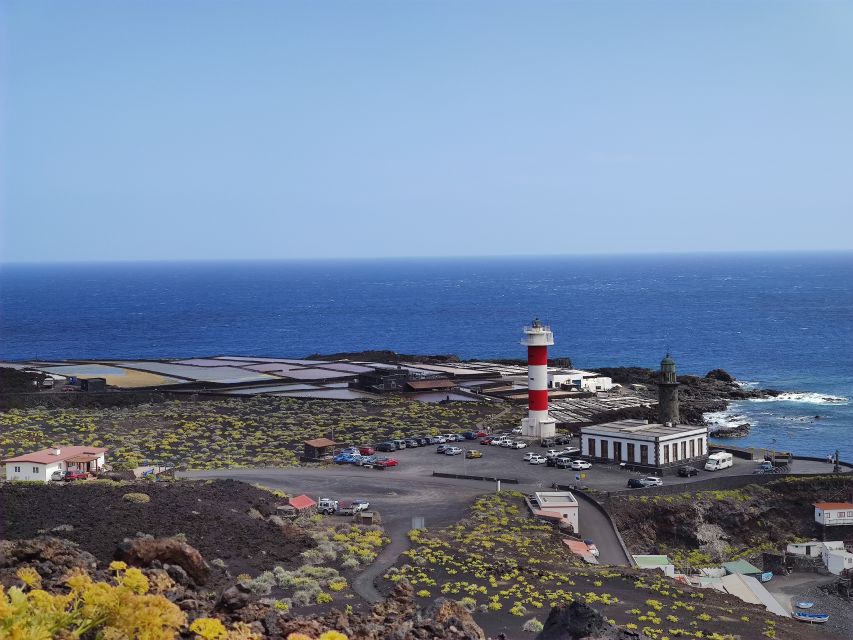 La Palma: San Antonio and Teneguia Volcanoes Tour by 4×4 Bus