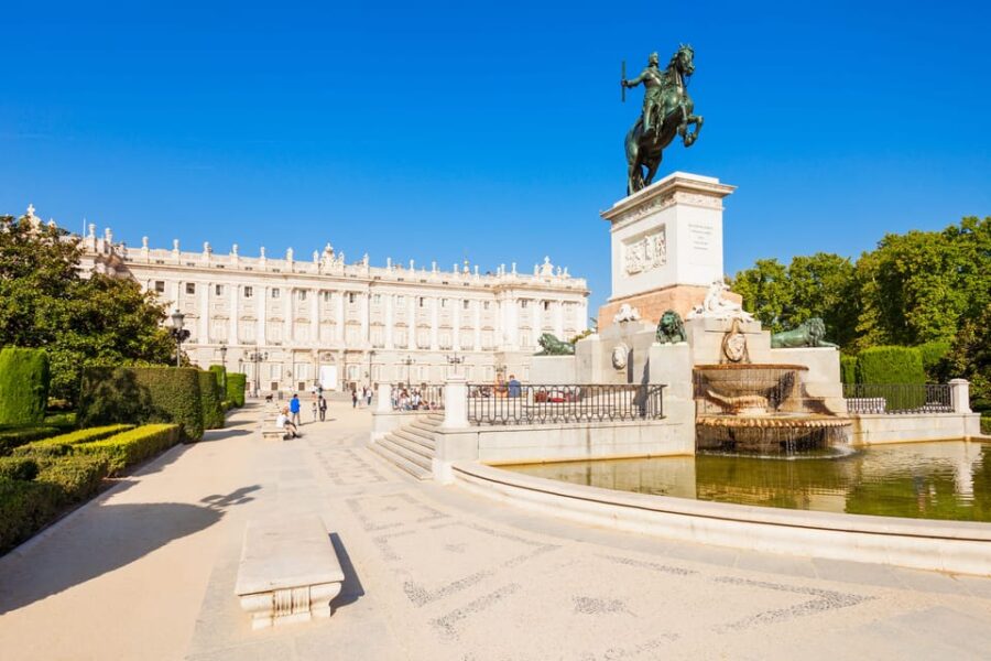 Madrid Contrasts Tour and Guided Tour of Toledo