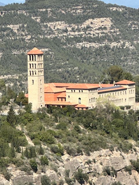 Montserrat & Cavas