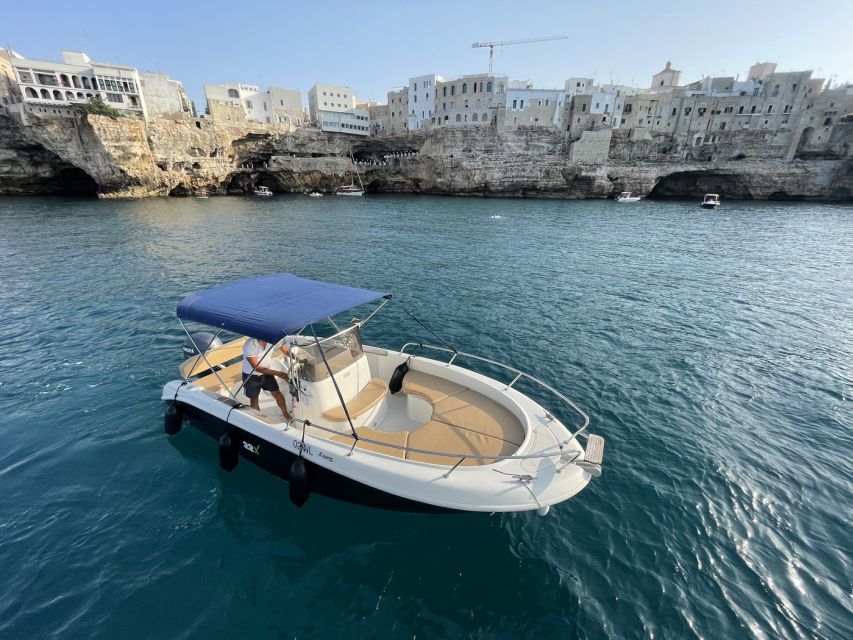 Polignano a Mare Caves and Grottos Tour by Boat With Spritz