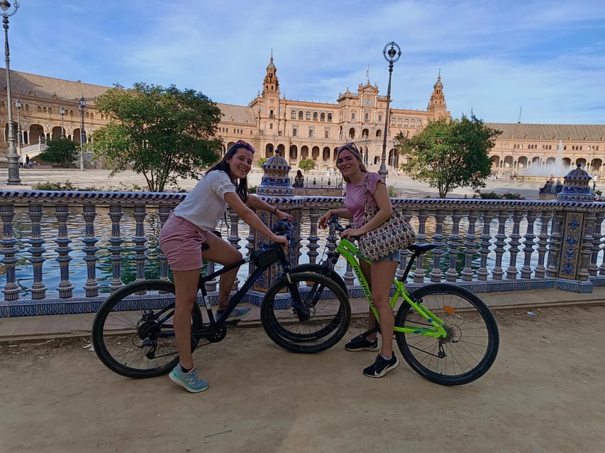 Private Tour by Bike With Alcazar Guided Visit Without Ticket