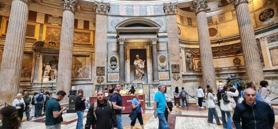 Rome: Pantheon Guided Tour With Skip the Line Tickets