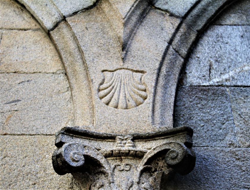 Santiago De Compostela; Private Guided Tour in Two Hours - Tour Overview