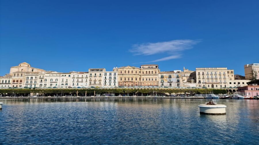 Siracusa:Ortigia & Sea Caves 1-Hour Boat Tour With Swim Stop - Explore the Ancient Ortigia Island