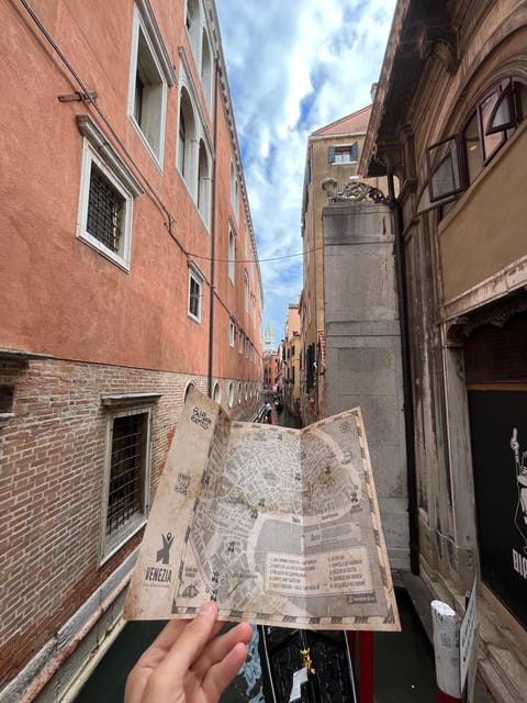 Venice City Escape: Hunting for LOMO Dal Capelon
