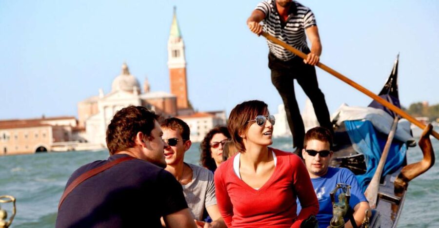 Venice: Gondola Ride With Live Guide