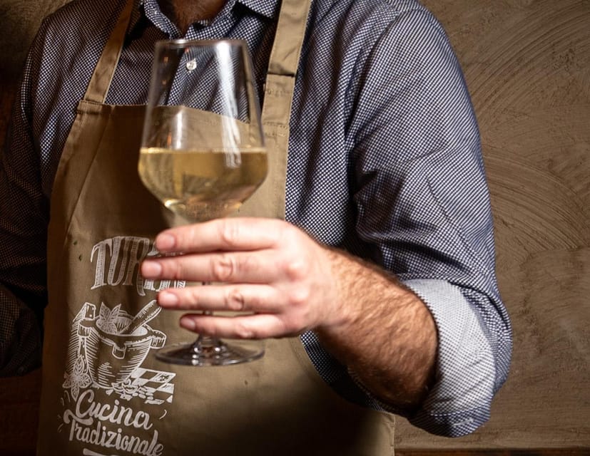 Wine Experience at Turins – Wine Experience With Local Products Tasting