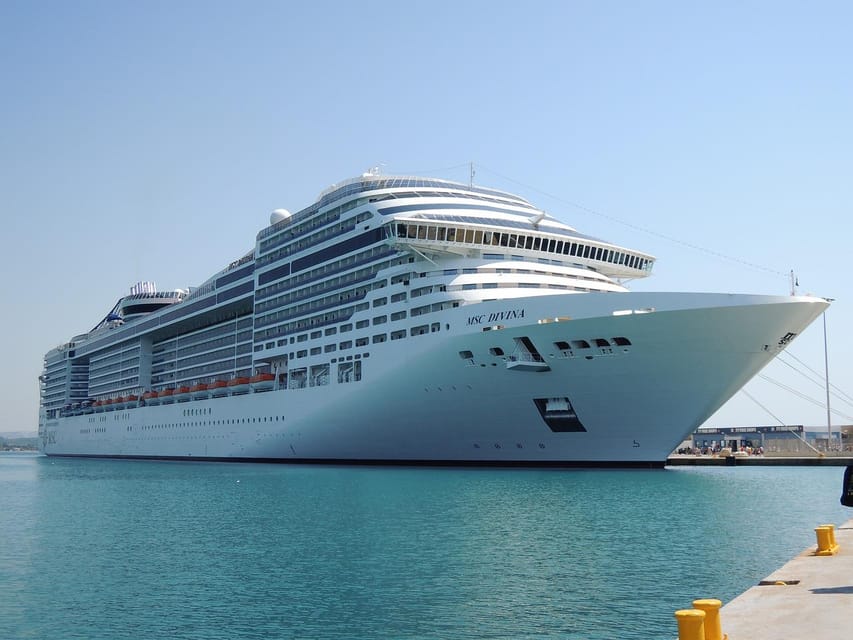 Exclusive Excursion From Vigo to Santiago De Compostela for Cruise-Ship Passengers.