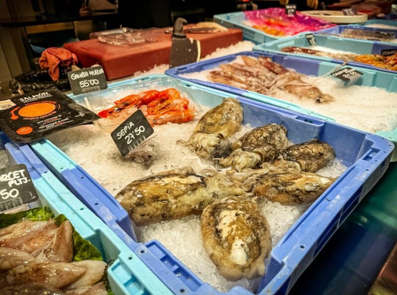 ⭐︎ Barcelona: Paella Maestro Market Tour & Sangria & Tapas - Market Visit Highlights