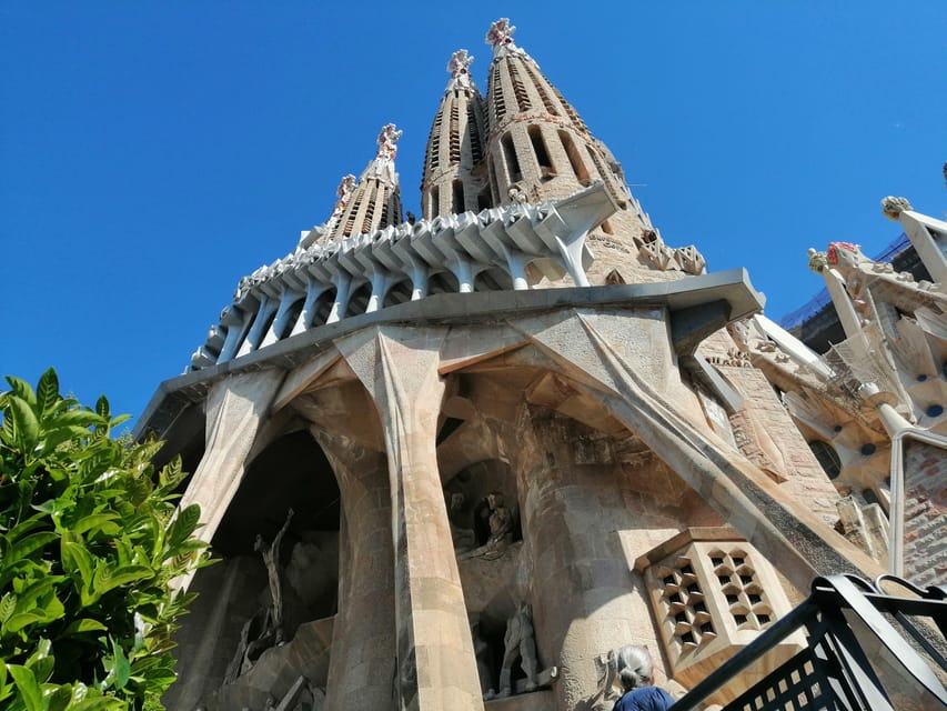 Sagrada Familia Skip-The-Line Guided Tour