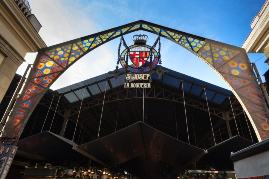 Barcelona: Market, Tasty Tapas/Food and Gothic History Tour