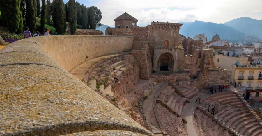 Cartagena: Ancient Roman Walking Tour With Entry Tickets