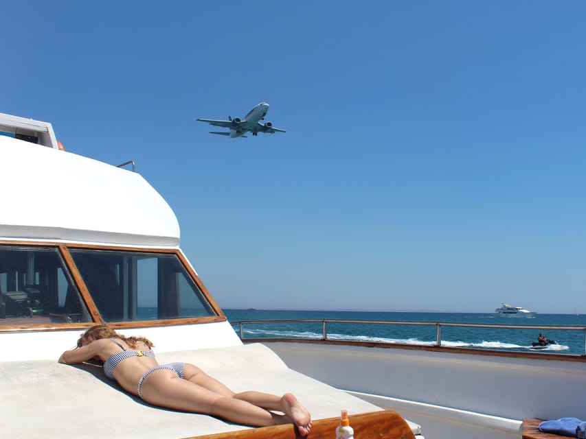 Larnaca: Glass-Bottom Boat Cruise With Fishing and BBQ Lunch