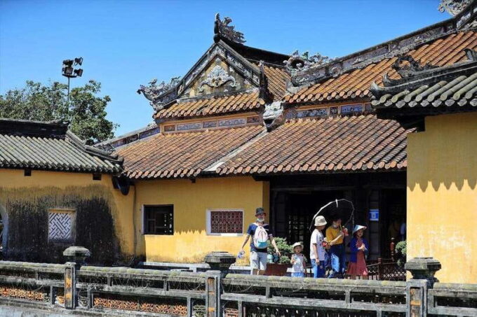 Hue Tour: Walking in Imperial City With Optional Dragon Boat - Frequently Asked Questions