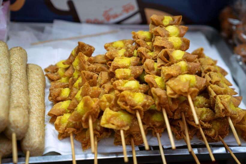 Bangkok Electric Tuk Tuk & Food Tour: Thonburi & Wang Lang - Tour Overview