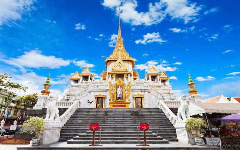 Bangkok: Wat Ratchanatdaram, Golden Mount, & Wat Trai Mit - Wat Ratchanatdaram