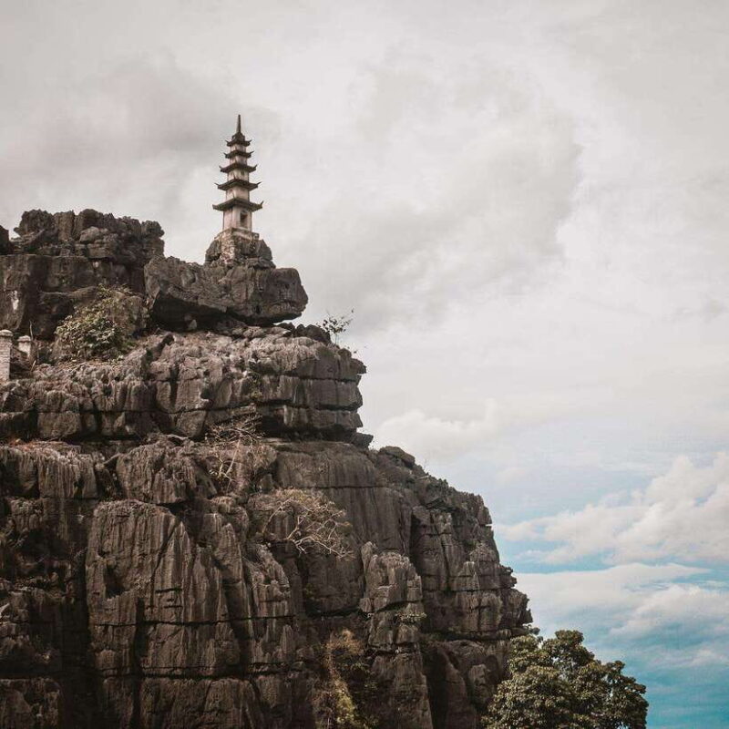 From Hanoi: Bai Dinh, Trang An Mua Cave - A Scenic Day Tour - Key Points