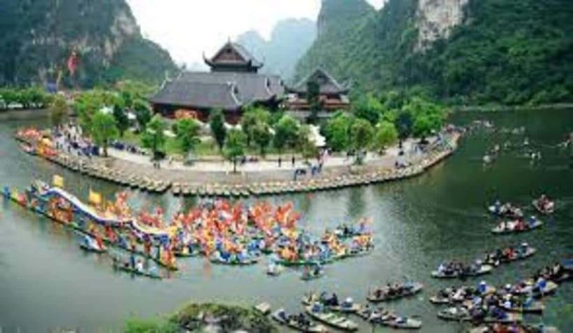 From Hanoi:Bai Dinh, Trang An,Mua Cave Group or Private Tour
