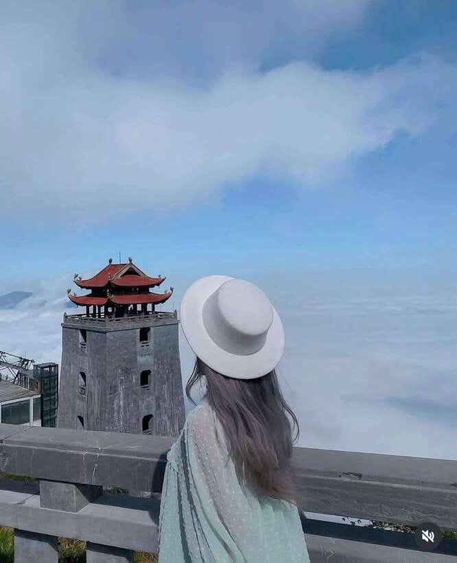From Sapa: Private Tour to Fansipan Peak With Scenic Views - Overview of the Private Fansipan Mountain Tour