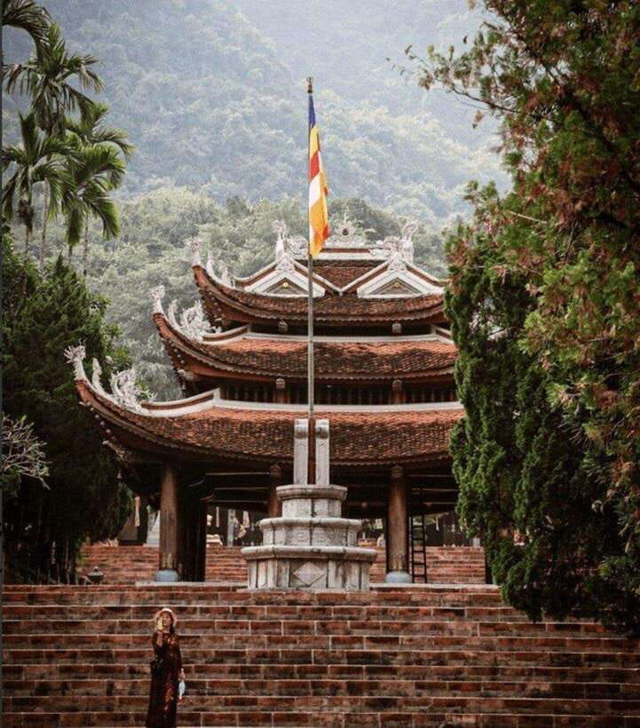 Full-Day Perfume Pagoda Group Tour