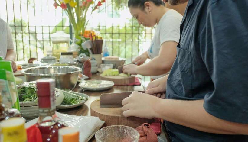 Ha Noi Cooking Class: Local Market Tour - Overview of the Cooking Class Experience