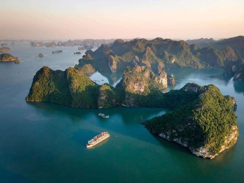 Halong Bay Luxury Cruise: Kayak&Swim,Cave, Party BEST SELLER - Overview of the Halong Bay Luxury Cruise Experience