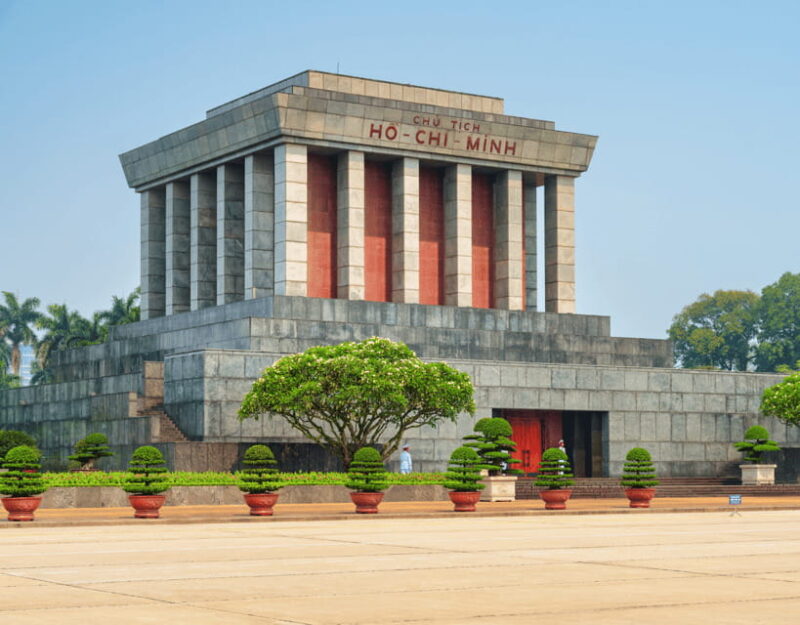 Hanoi City Tour: Discover the Timeless Charm of Vietnam - Exploring the Tran Quoc Pagoda: A Journey Through Time