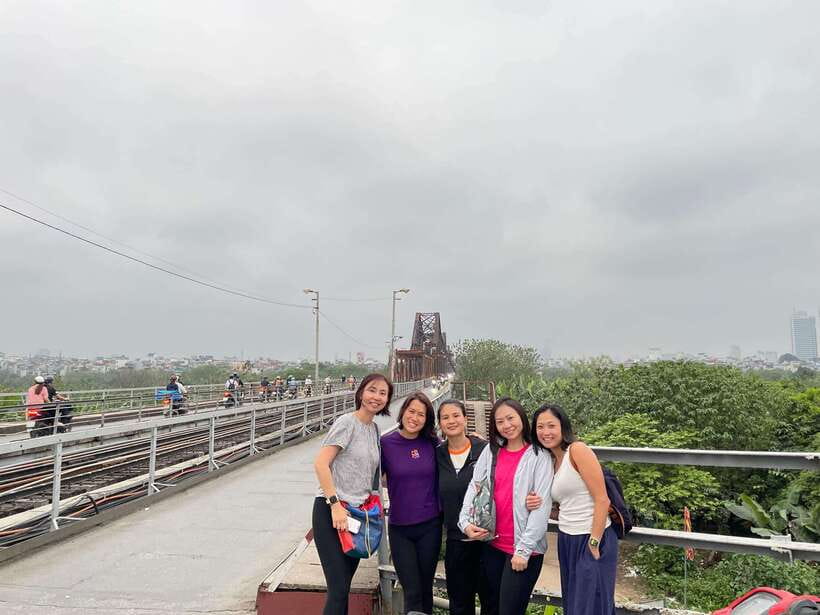 Hanoi: Private Motorbike Tour With Highlight Local Food