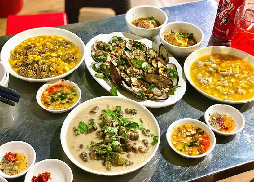 Ho Chi Minh City: Extreme Food Tour On Scooter - Experience the Thrill of a Guided Scooter Tour