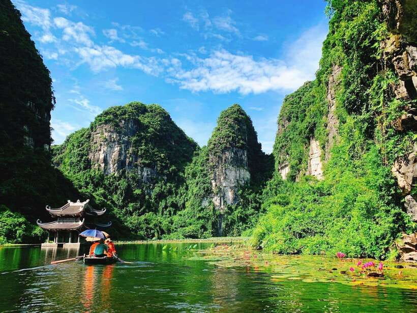 Hoa Lu and Tam Coc in Ninh Binh Full Day Tour