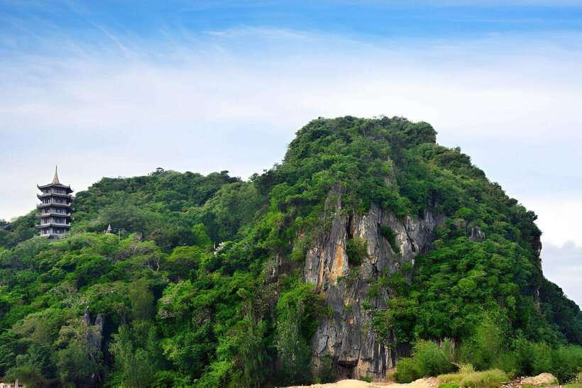 Hoi An: Marble Mountains Tour