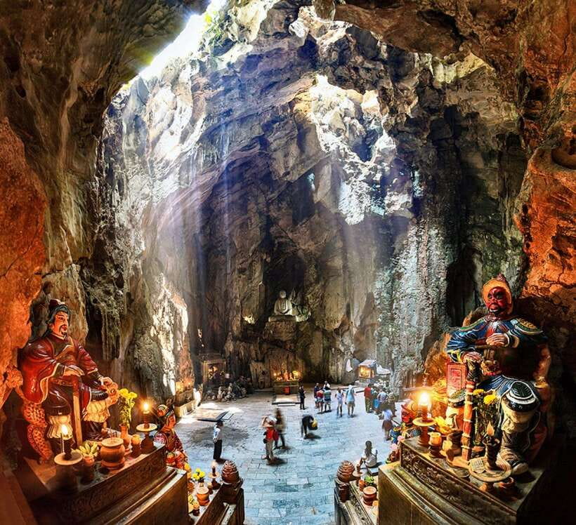 Hoi An: Private Car To/From Hue via Multi Attraction( 1-Way)
