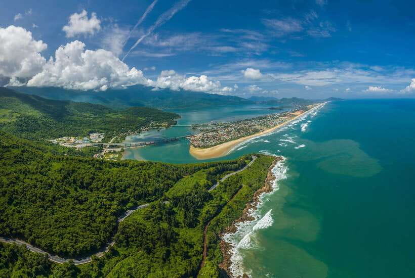 Hoi an to Hue: Private Car With English Driver & Sightseeing - Overview of the Private Car Tour