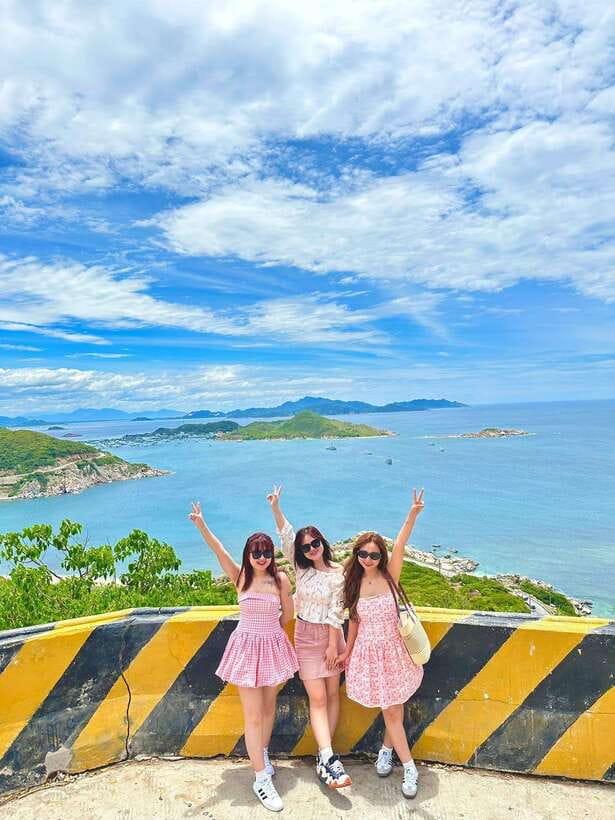 Nha Trang City Tour Hang Rai Coral Reef, Ninh Thuan Vineyard