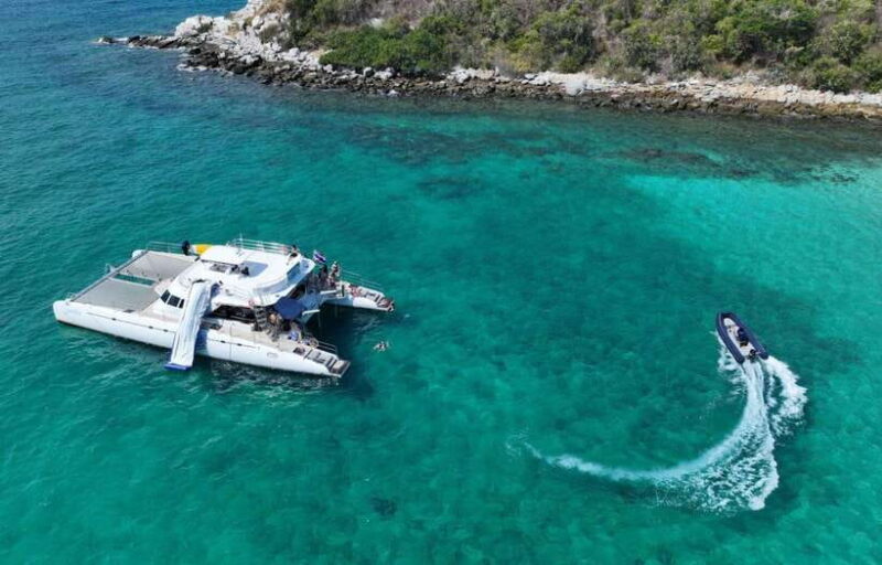 Pattaya: 3 Islands Day Tour on Catamaran With Buffet Lunch - Catamaran Features
