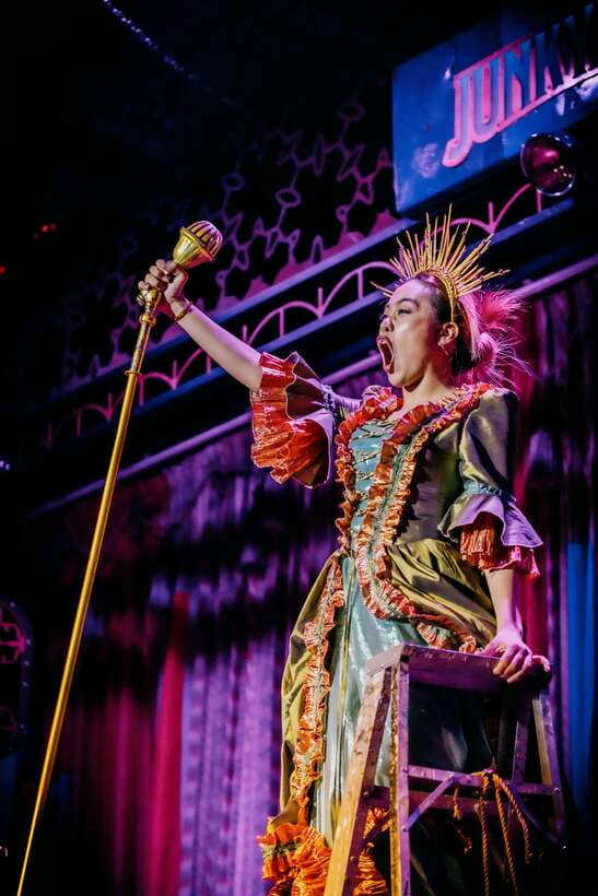 Phuket: Junkyard Theatre Dinner and Show – VIP Ticket