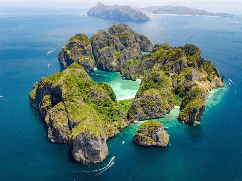 Phuket: Phi Phi Islands, Bamboo Island and Pileh Lagoon Trip