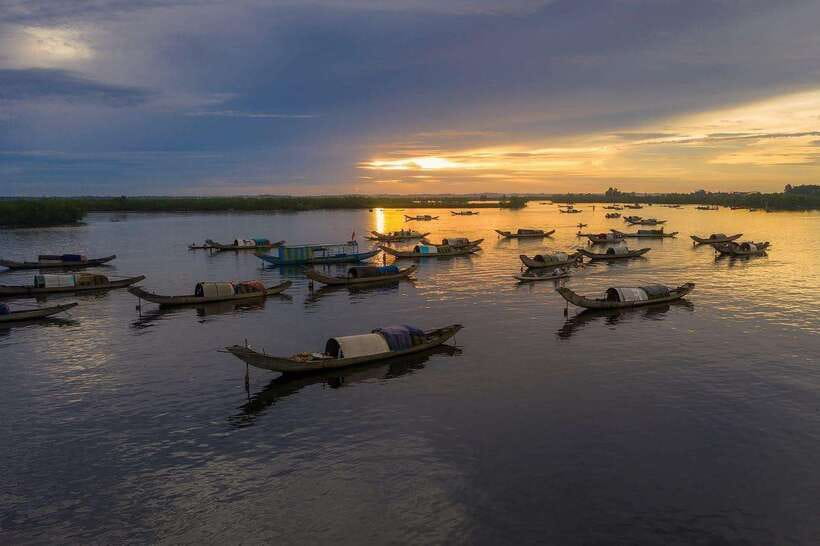 Tam Giang Lagoon Sunset Cruise Group Tour From Hue City